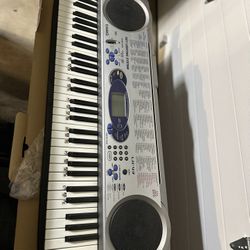 Casio LK-43 Light-Up Keyboard - Complete with Original Box and Learning Functions - Perfect for Beginners - Digital Piano - Electric Keyboard 