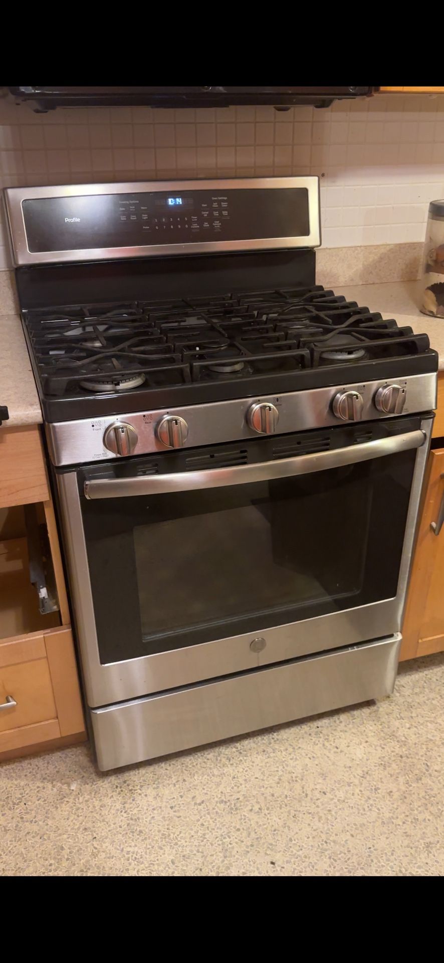 Whirlpool 30 in. 5-Burner Freestanding Propane Gas Range in Stainless Steel