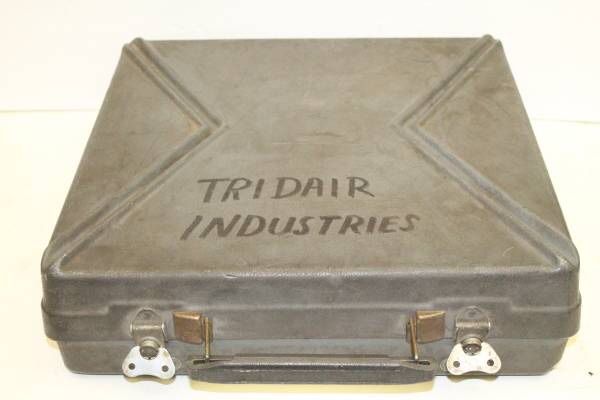 Mueller Gages Co. San Gabriel, Ca W/ Tridair Industrial Set in Case