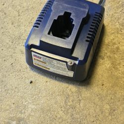 Used Lincoln 403931 14.4v-18v charger