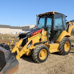 11 Caterpillar 420E