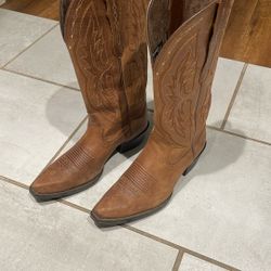 Cowgirl Boots Size 6.5B
