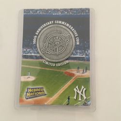 New York Yankees 100 Anniversary Commutative Coin 