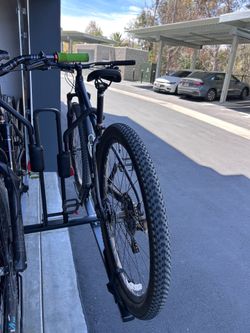 2026 Giant Talon 4 – Like New – Only 4 Rides (<50 Miles)