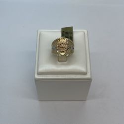 14K GOLD RING. NEW.