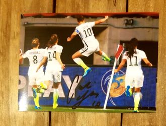 Carli Lloyd Autographed Photo