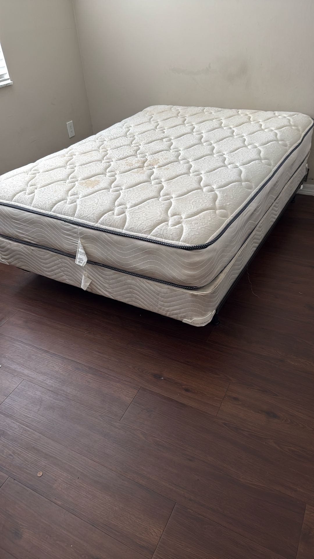 Bed Matress Full Side With Metal Frame