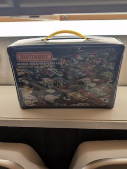 Vintage 80s/90s Original Matchbox 24-car Carry Case (with 7 cars!)
