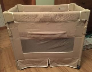 Arm’s Reach Co-Sleeper