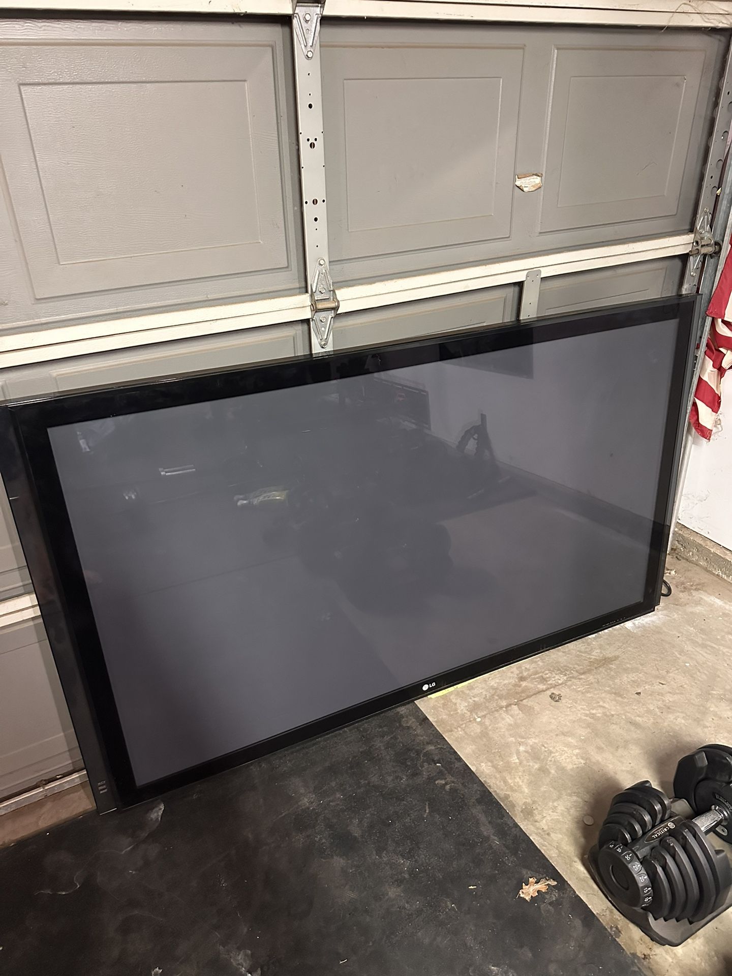 Lg 70’ Inch TV