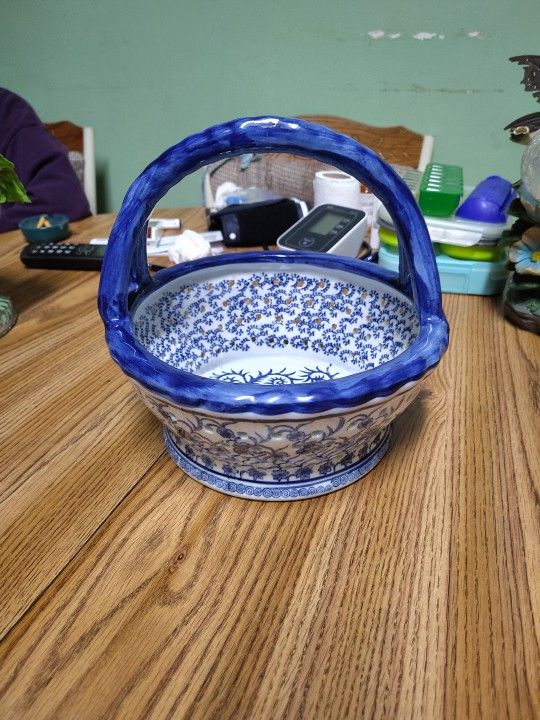 Vintage Fitz and Floyd Omnibus Reticulated Chinoiserie Porcelain Basket