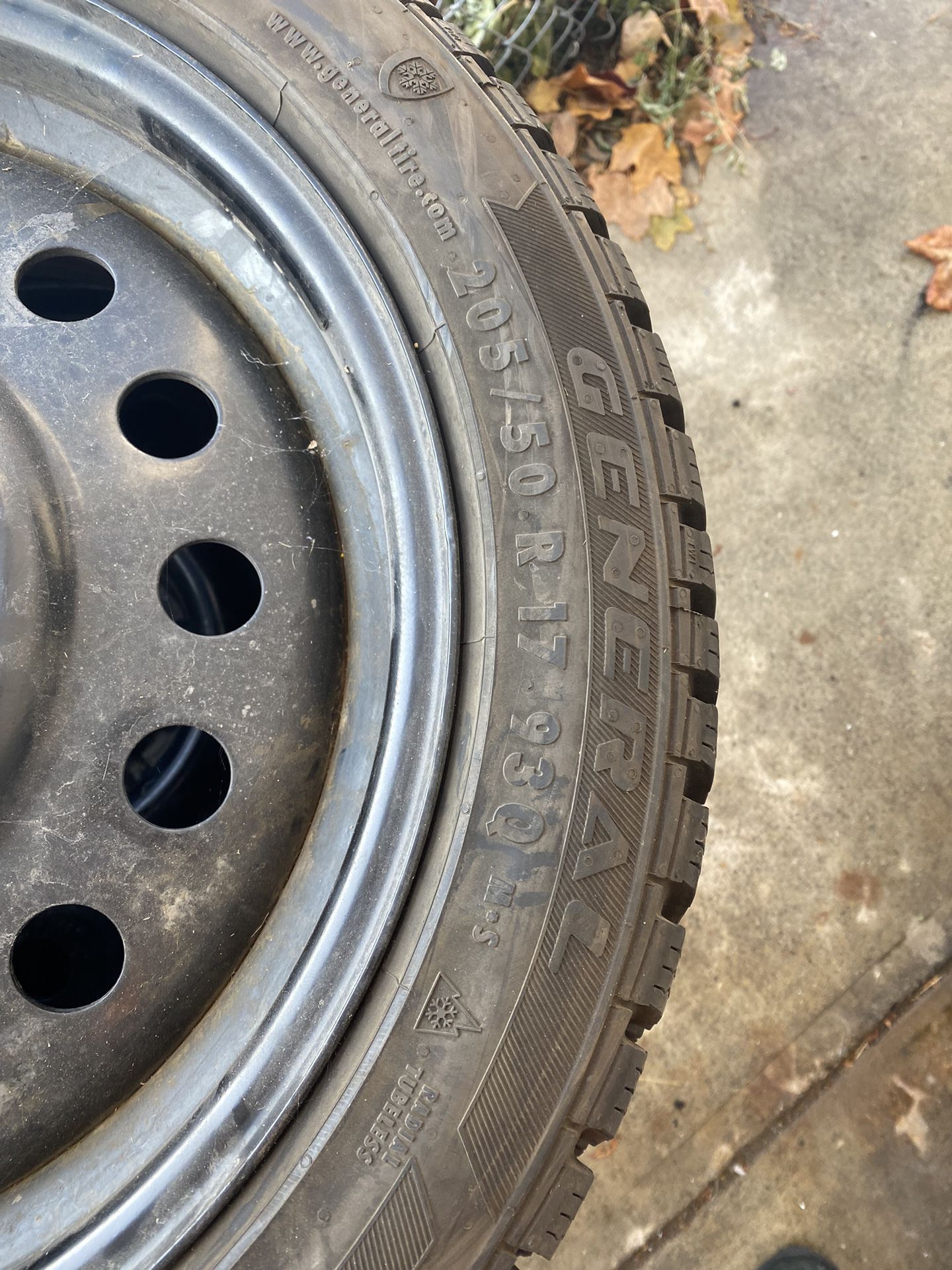 Studded Snow Tires 205/50/r17 With Rims