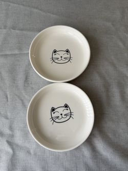 White cat bowls