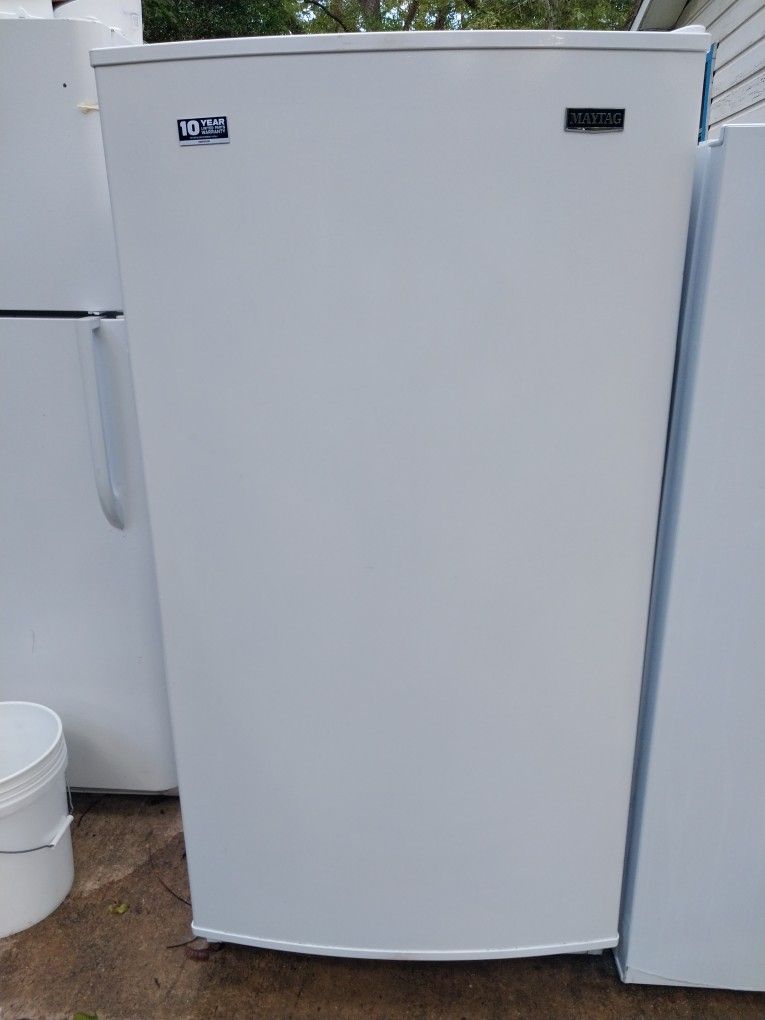 2023 16 Cubic Frost Free Freezer