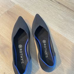 Rothys Point Flats Black W9