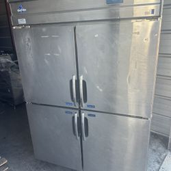 Commercial, freezer, Ford, Doors