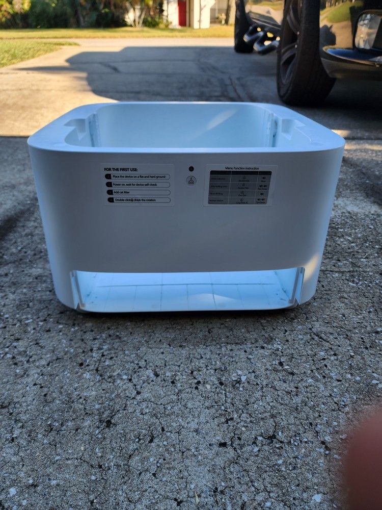 Self Cleaning Litter Box
