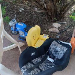 Free Toys  And Two Carseats One Infant One Toddler All Free 