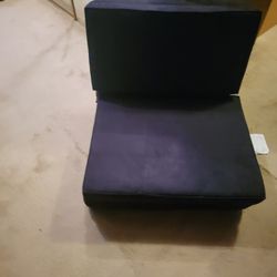 Folding Lounge Chair/Futon