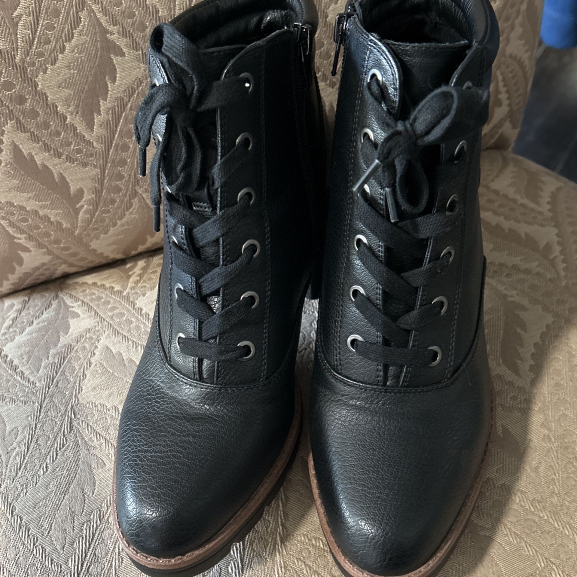 Naturalizer Boots Womens Size 9