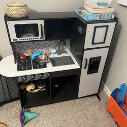 Kids Kitchen