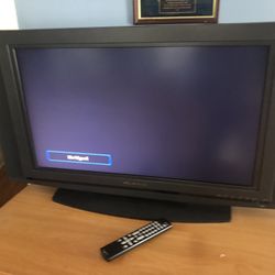 32 Inch TV With Remote 