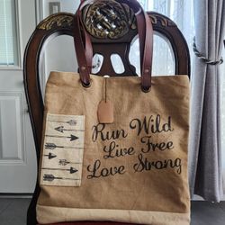 Run Wild tote bag