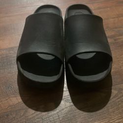 Black Nike Slides