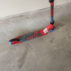 Madd Gear Flow  Folding Kick Scooter