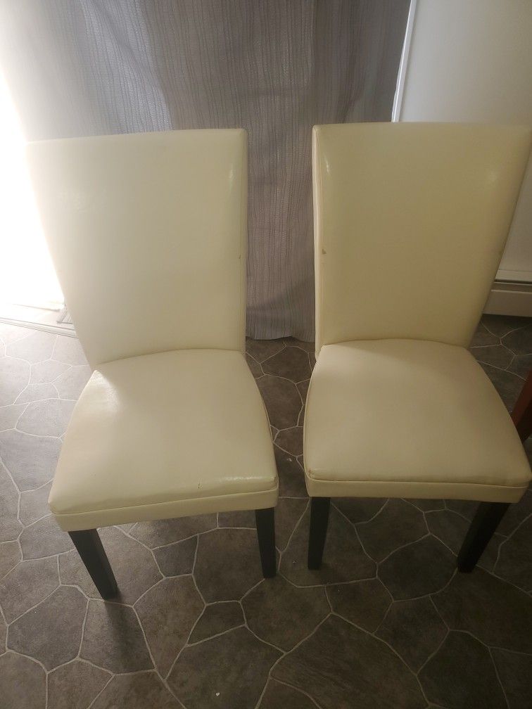 Accent Chairs