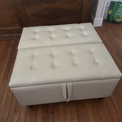 Tufted Leather Ottoman W/storage 