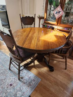 Oak kitchen table