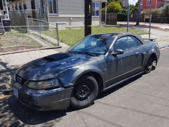 Parting out   🐎 04 GT PARTS