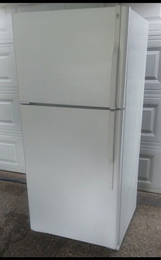GE ..REFRIGERATOR
