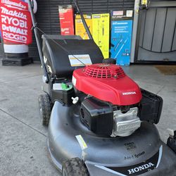 HONDA GAS 21-IN SELF PROPELLED LANW MOWER