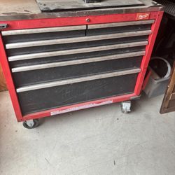 Milwaukee Seven Drawer Rollaway Box, Milwaukee, One Drawer Cart