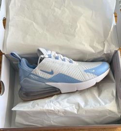 Nike Air Max - Woman’s 8.5 - BRAND NEW