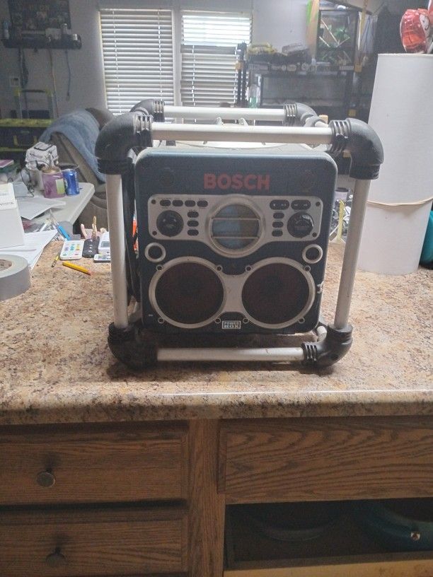 It's A Bosch Power Box With CD Player Power Unit