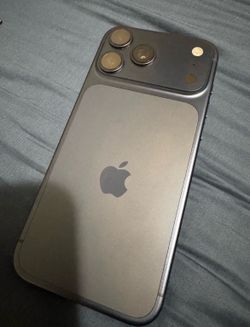iPhone 17 pro max