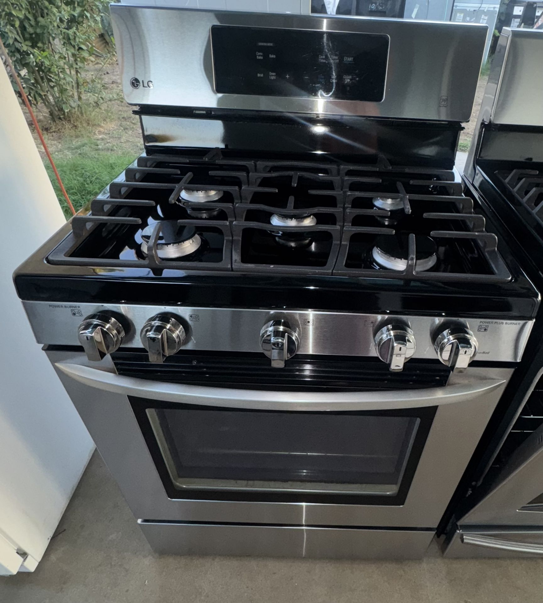 LG 5 Burner Gas Stove 