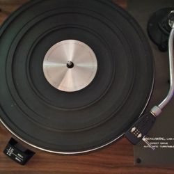 Realistic Turntable