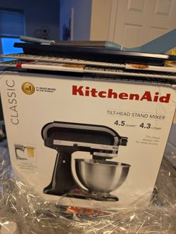 Brand new kitchen aid mixer