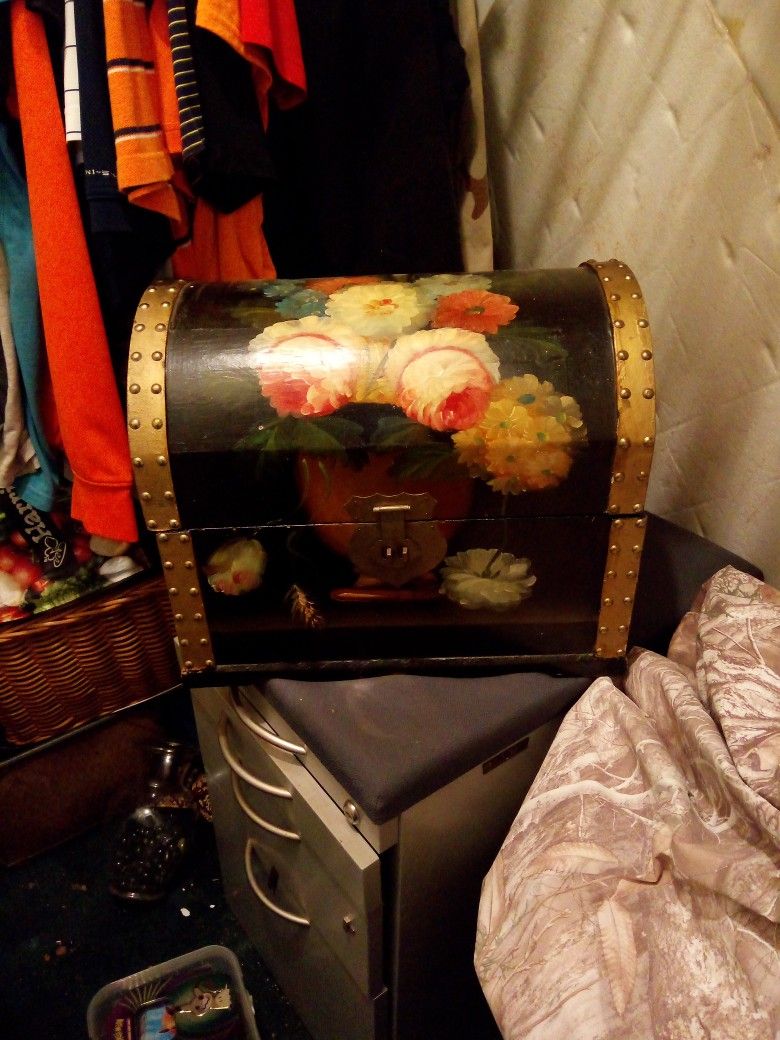Decorative Small Trunk