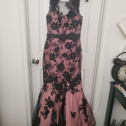 Elegant Black Tie Event Gown