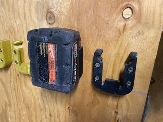 Milwaukee M18 battery wall/counter mount