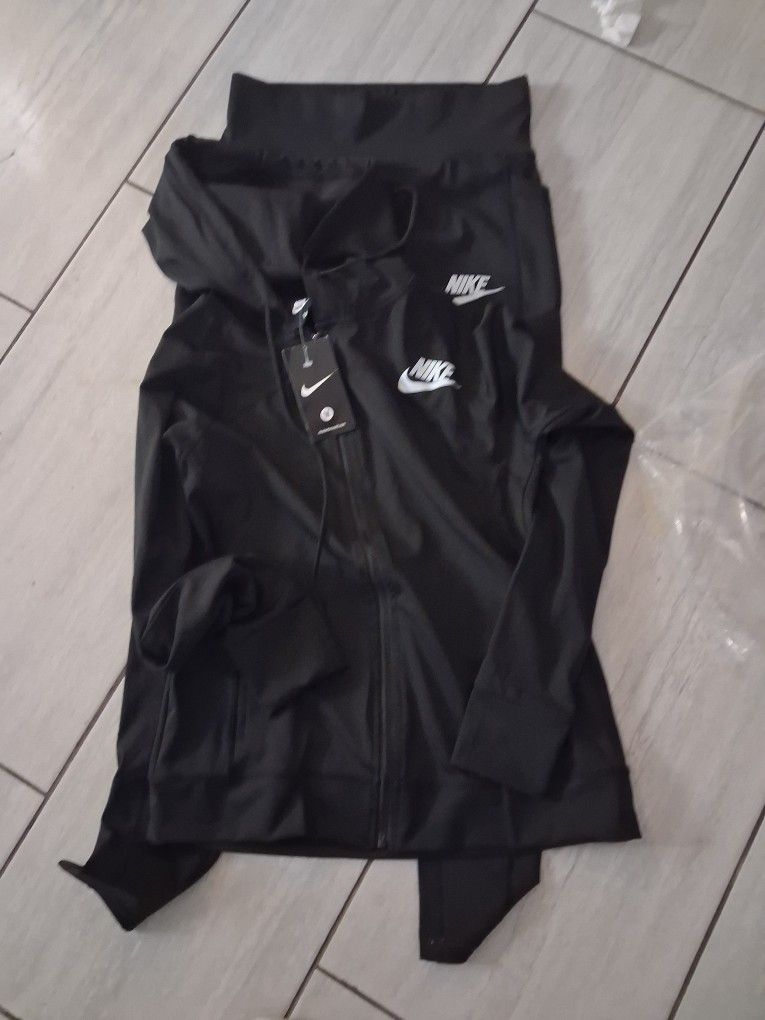 Nike Track Suit