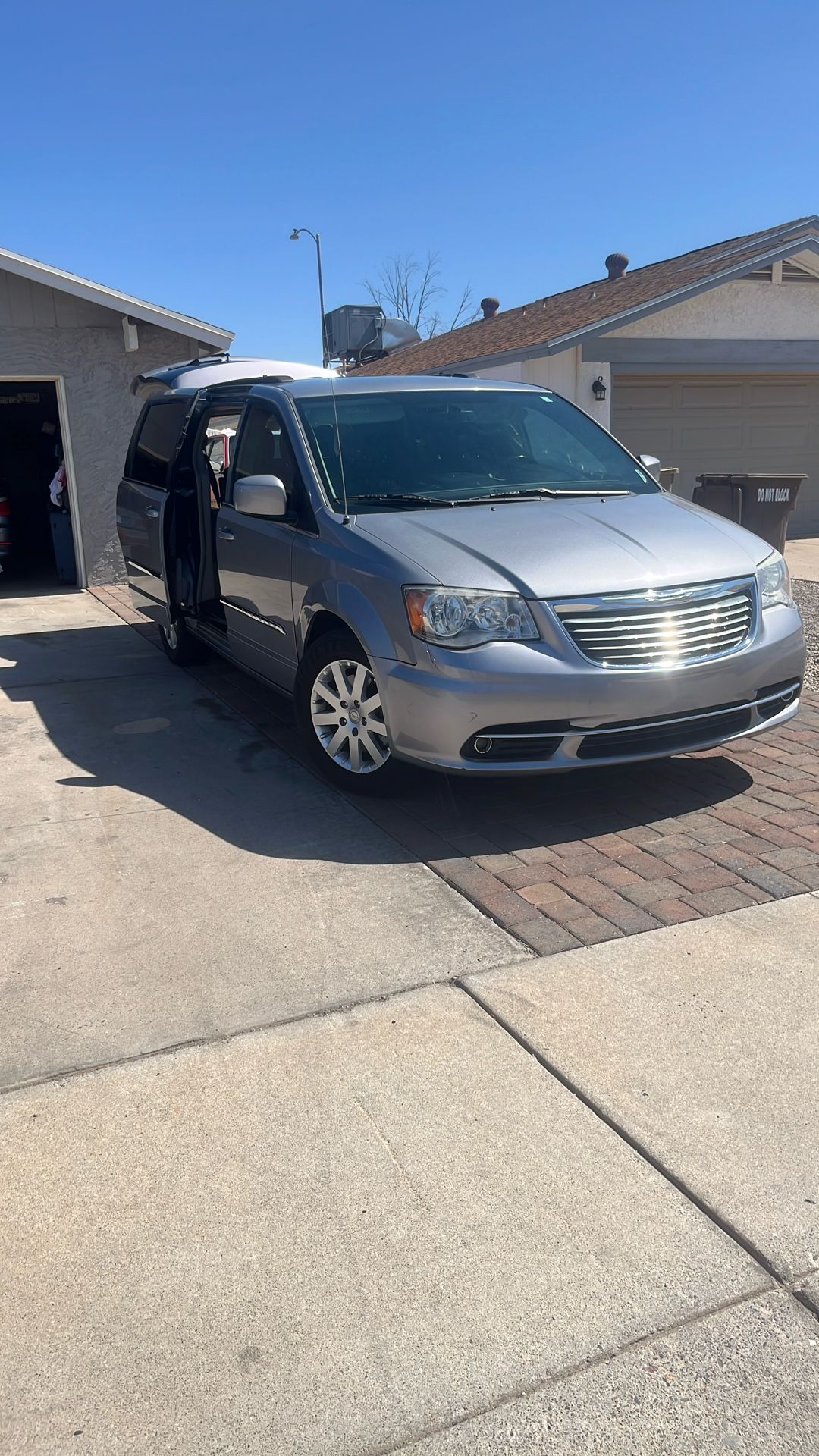 2016 Chrysler Town & Country