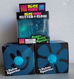 Authntic NeeDoh Nice Cube Glitter & Glow and Fuzz Ball Flower Power