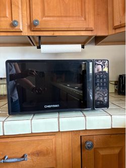 Chefman Countertop Microwave Oven