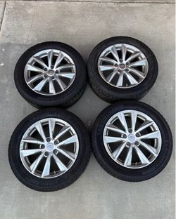 4 Stock Infiniti Q50 Premium Wheels with new Michelin Defender Tires
